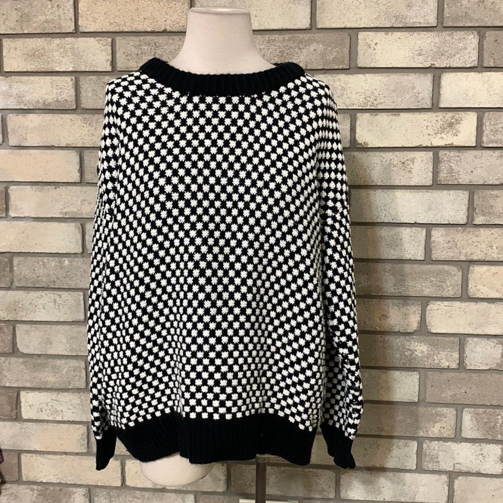 3for$20 sweater small